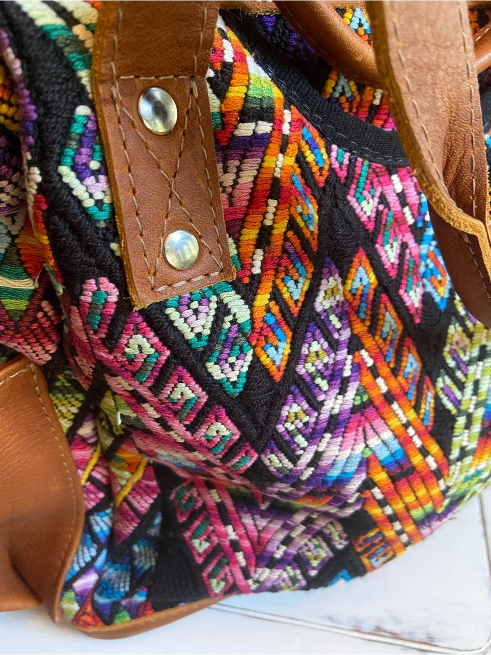Nena & Co. Multicolor Woven Shoulder/Crossbody Bag - Picture 4 of 10